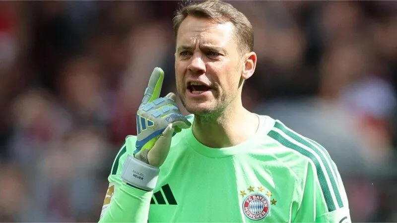 Manuel Neuer có thể không bắt vòng bảng