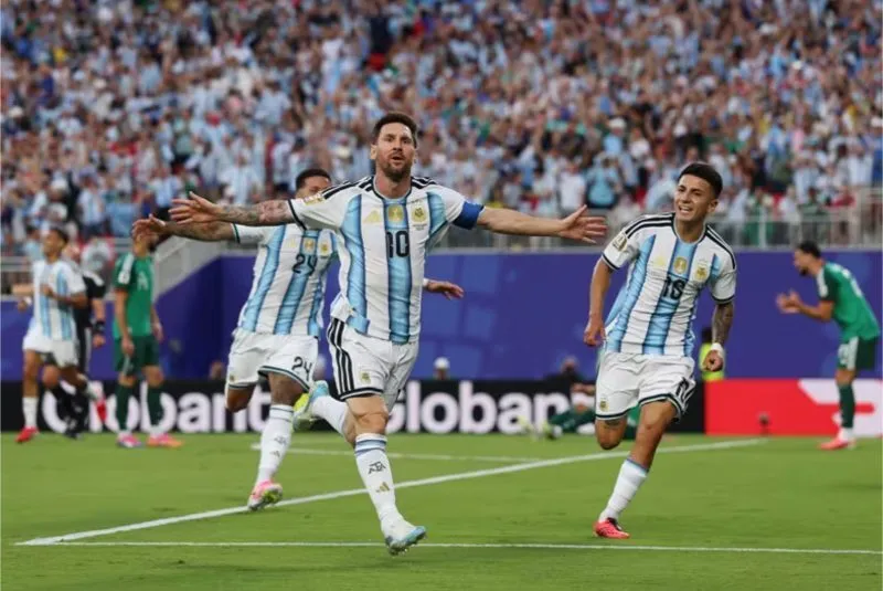 ĐT Argentina khẳng định sức mạnh ứng viên vô địch