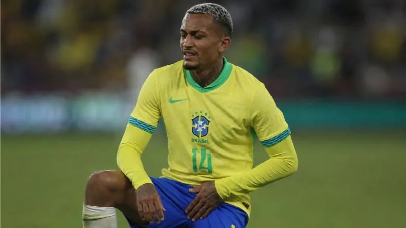 Wesley chia tay ĐT Brazil vì chấn thương