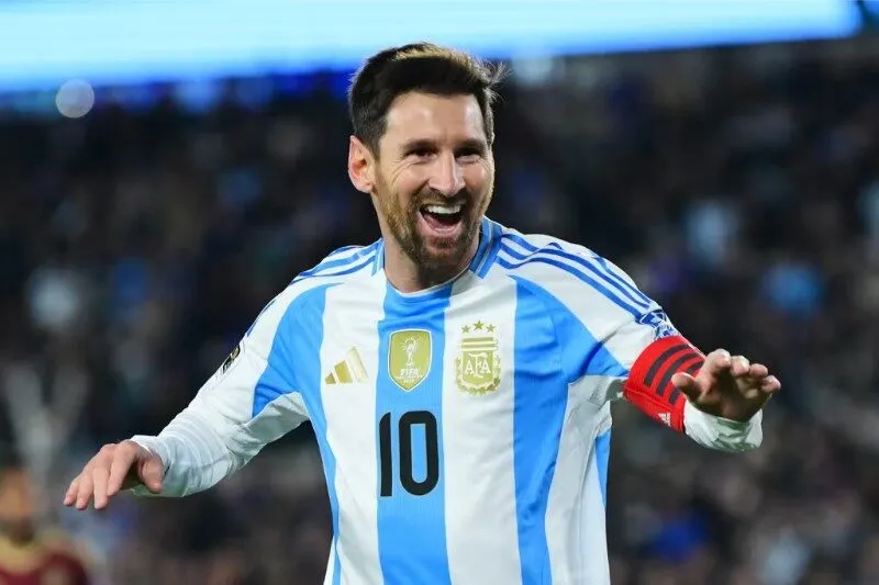 HLV ĐT Jordan e ngại Lionel Messi