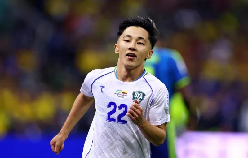 Uzbekistan có bàn thắng lịch sử ở World Cup